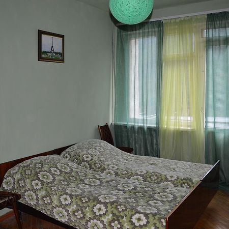 Parisis B&B In อาลาแวร์ดิ ภายนอก รูปภาพ